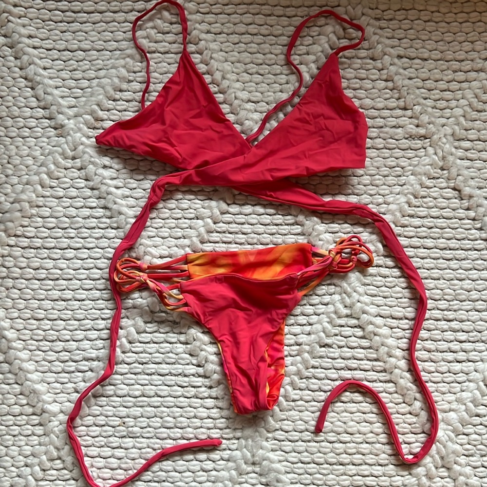 Moana bikini top and reversible bottoms orange/ pink Small